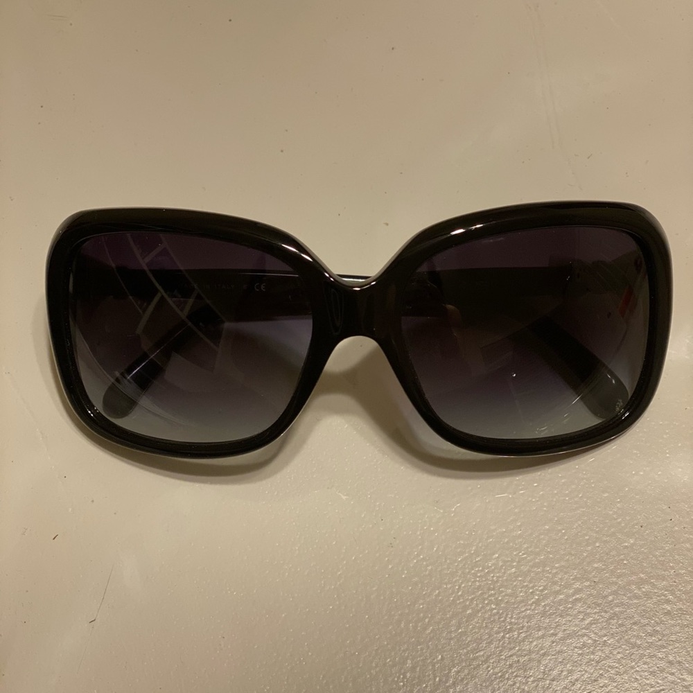 Chanel sunglasses - Picture 5 of 11